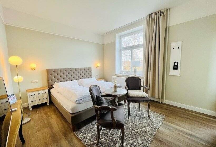 Lexow Hotel An De Havenkant