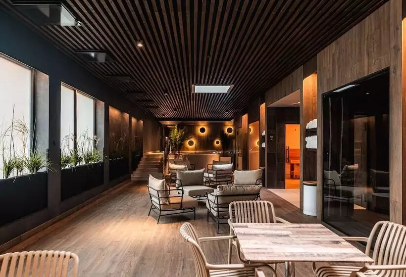 Meri Seaside Hotel & Spa