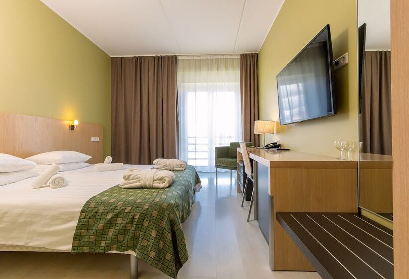 Meri Seaside Hotel & Spa