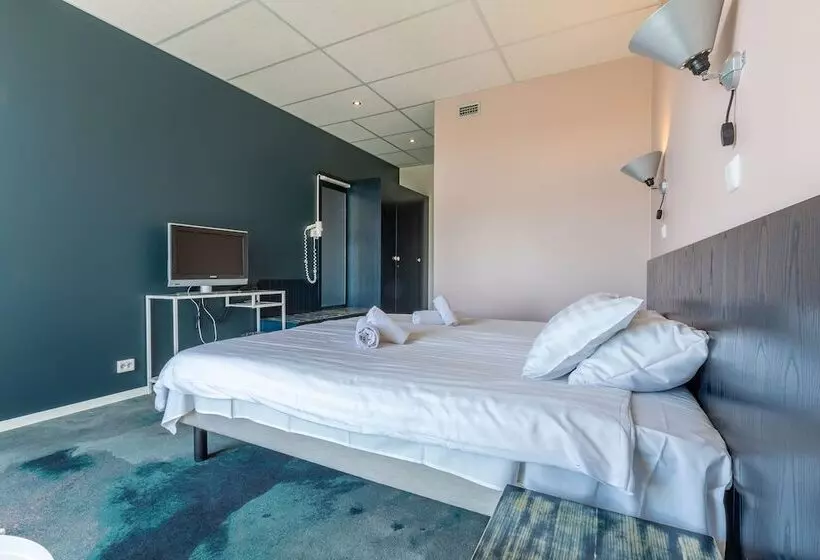 Meri Seaside Hotel & Spa