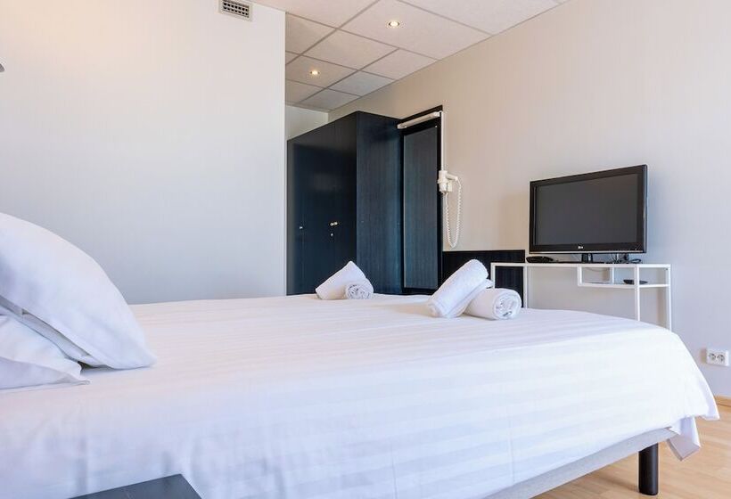 Meri Seaside Hotel & Spa