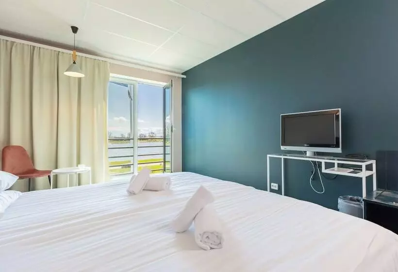 Meri Seaside Hotel & Spa