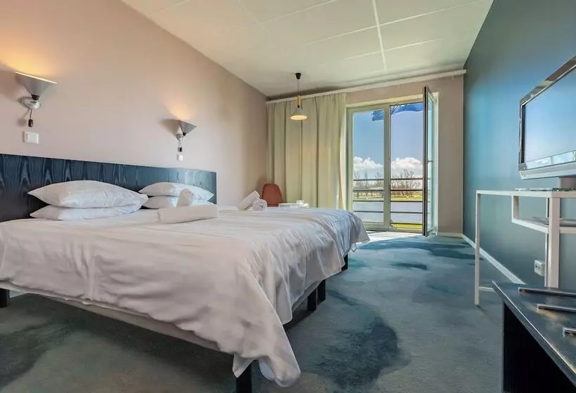 Meri Seaside Hotel & Spa