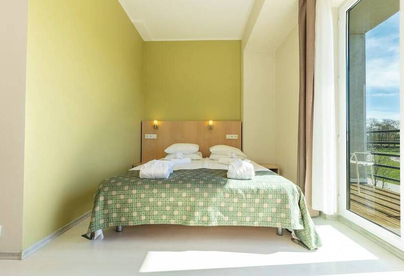 Meri Seaside Hotel & Spa