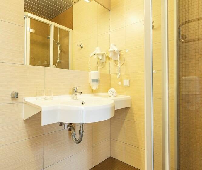 Meri Seaside Hotel & Spa