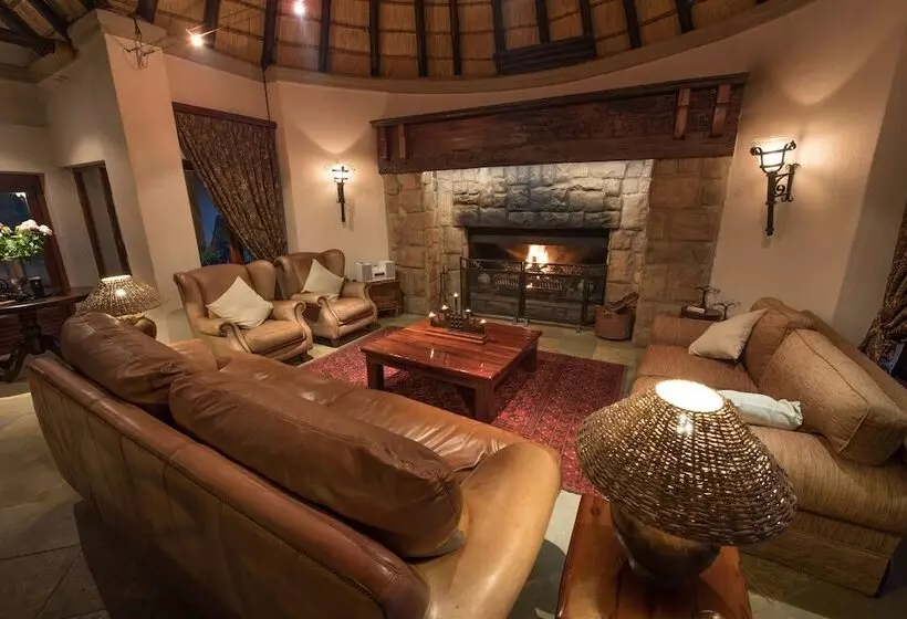 Shumbalala Game Lodge