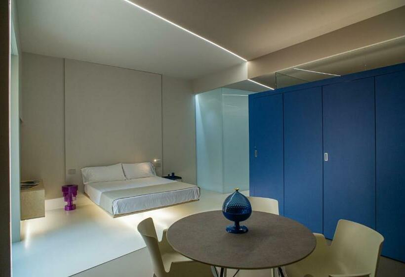 هتل Fiveplace Design Suites & Apartments