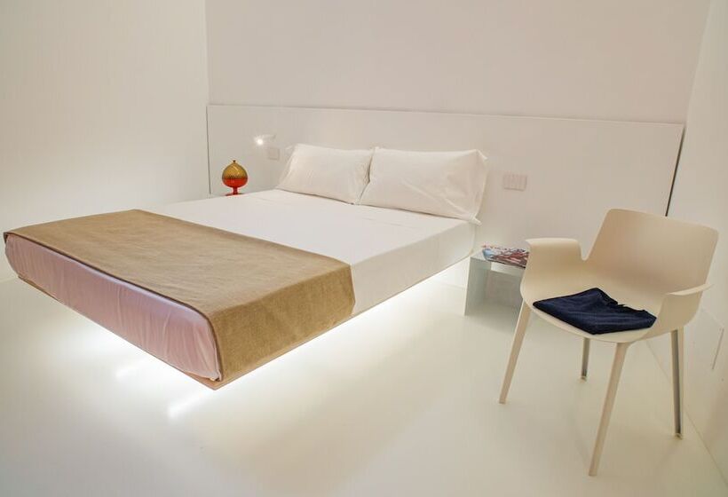 هتل Fiveplace Design Suites & Apartments