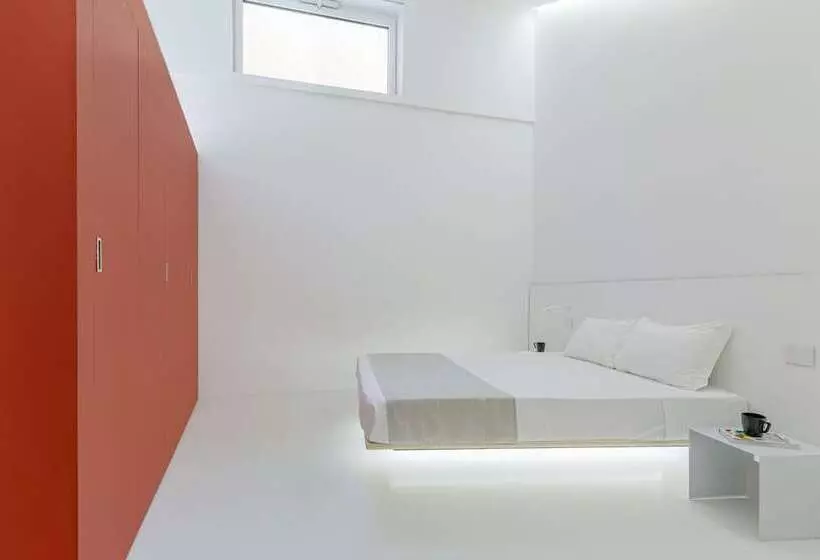 هتل Fiveplace Design Suites & Apartments