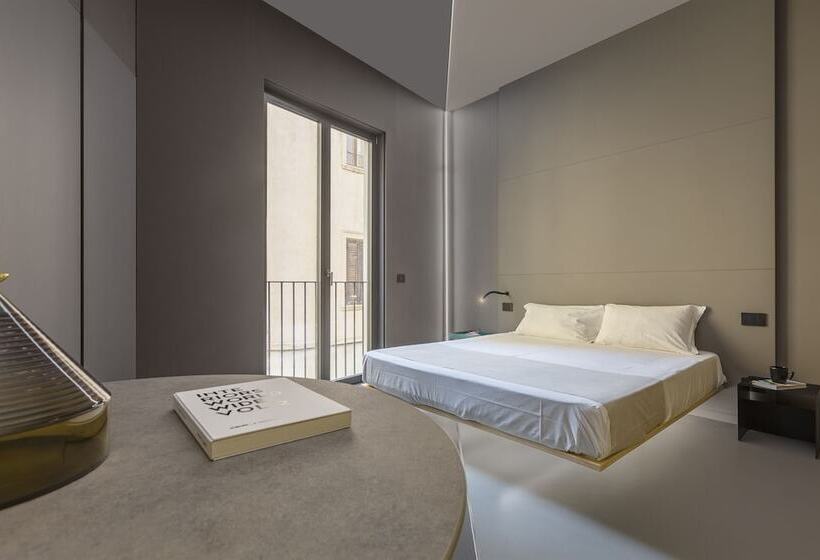 هتل Fiveplace Design Suites & Apartments