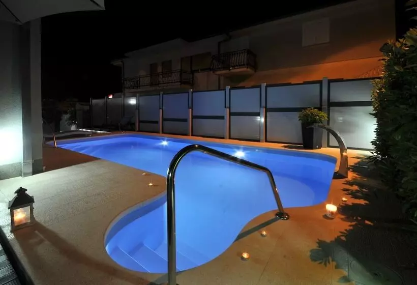 Apartments & Rooms Villa Maslina