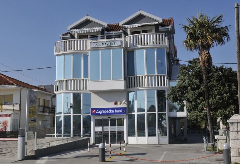 Apartments & Rooms Villa Maslina