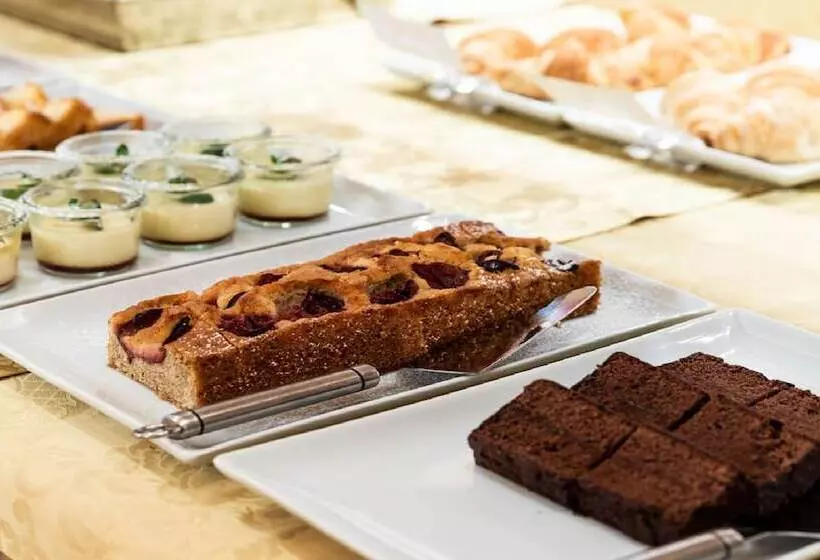 Cityhotel Goldener Adler B&b