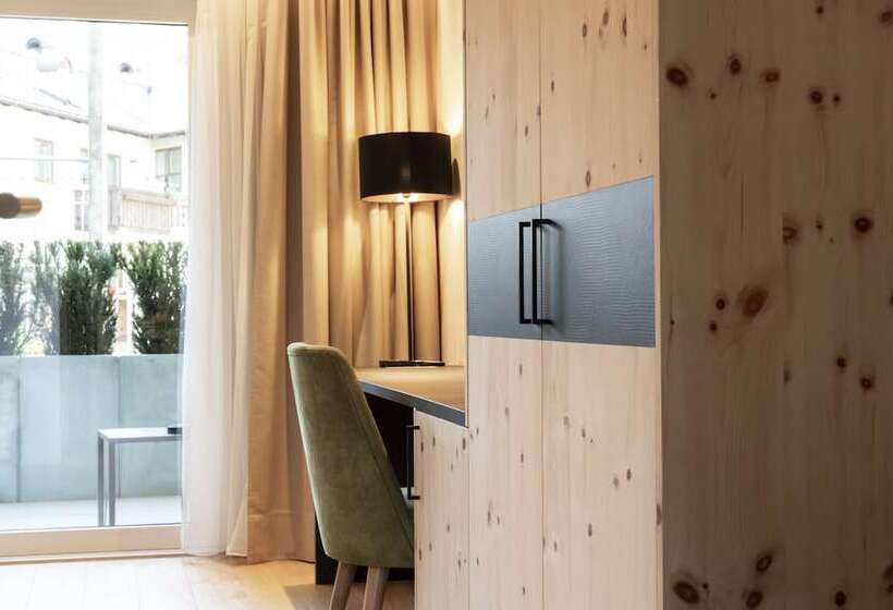 Cityhotel Goldener Adler B&b