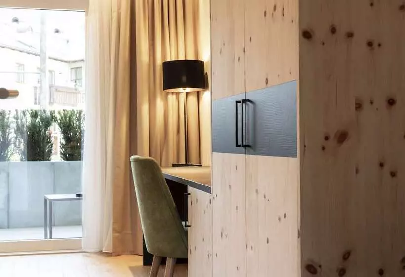 Cityhotel Goldener Adler B&b