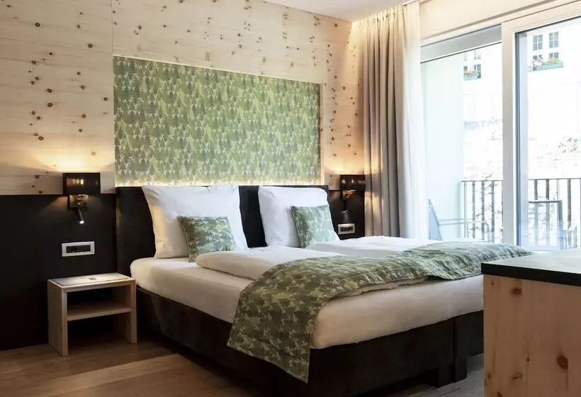 Cityhotel Goldener Adler B&b