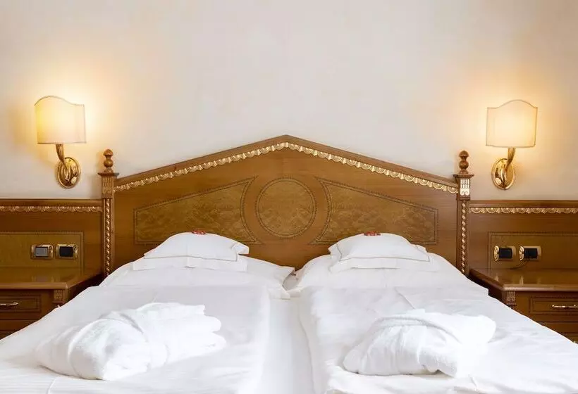 Cityhotel Goldener Adler B&b