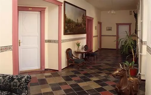 Golden Ship Hotel / Aranyhajo Fogado