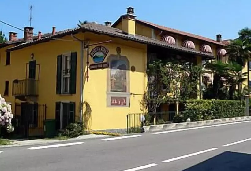 هتل Albergo La Ripa