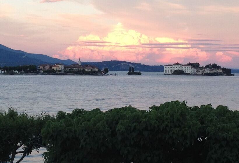 هتل Albergo La Ripa