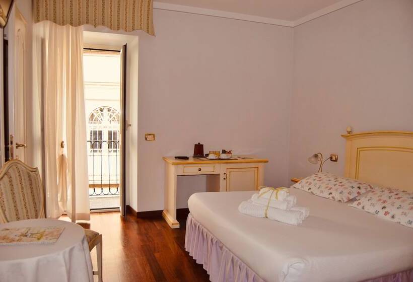 هتل Albergo La Ripa