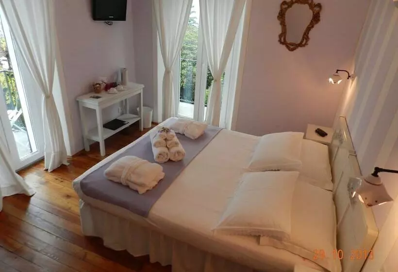 هتل Albergo La Ripa