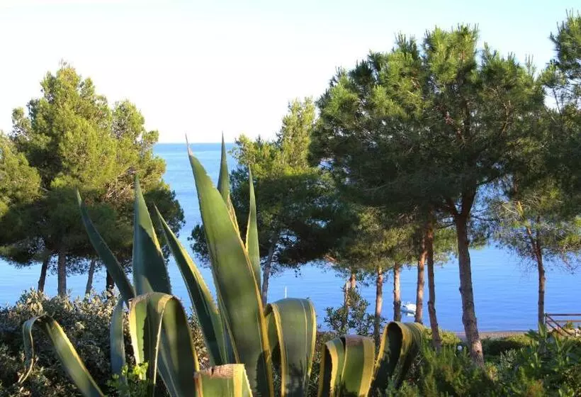 ホテル Capo Sud