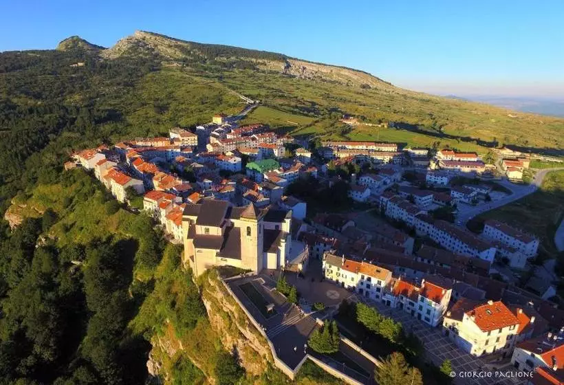 هتل Capracotta