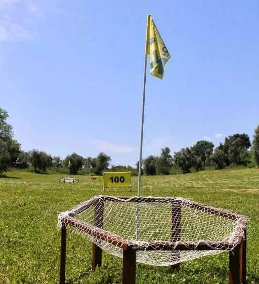 هتل Castello Montegiove