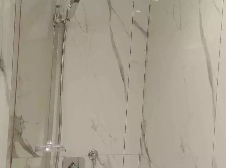 هتل Centrale Europa