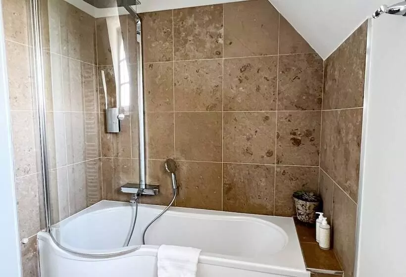 Отель Chateau Sainte Sabine