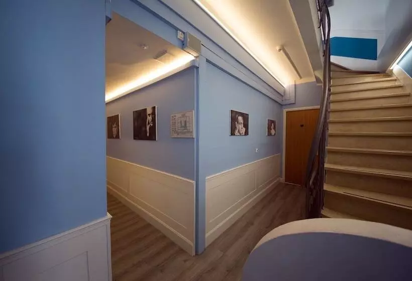 호텔 De Charme Regency