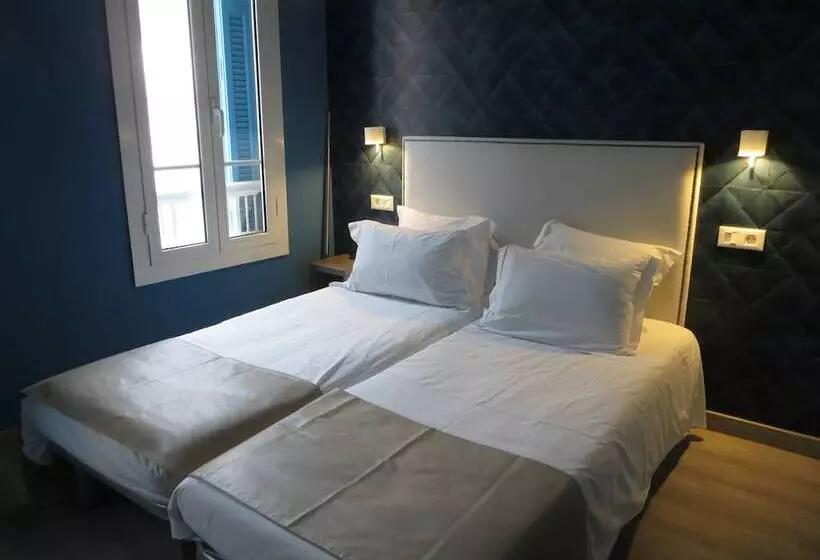 호텔 De Charme Regency