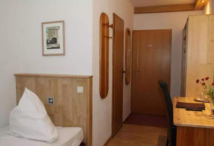 בית מלון כפרי Die Tanne