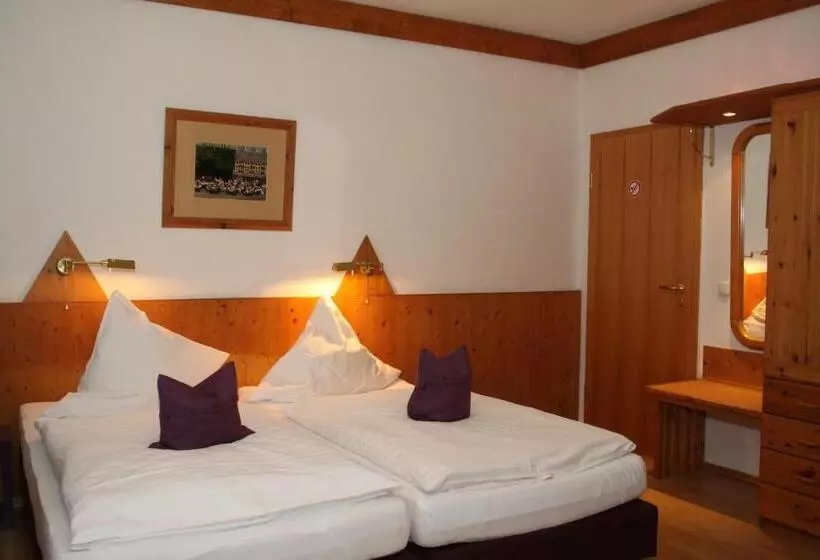 בית מלון כפרי Die Tanne