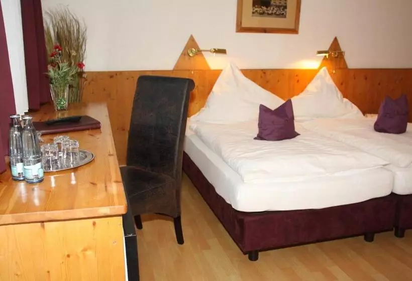 בית מלון כפרי Die Tanne