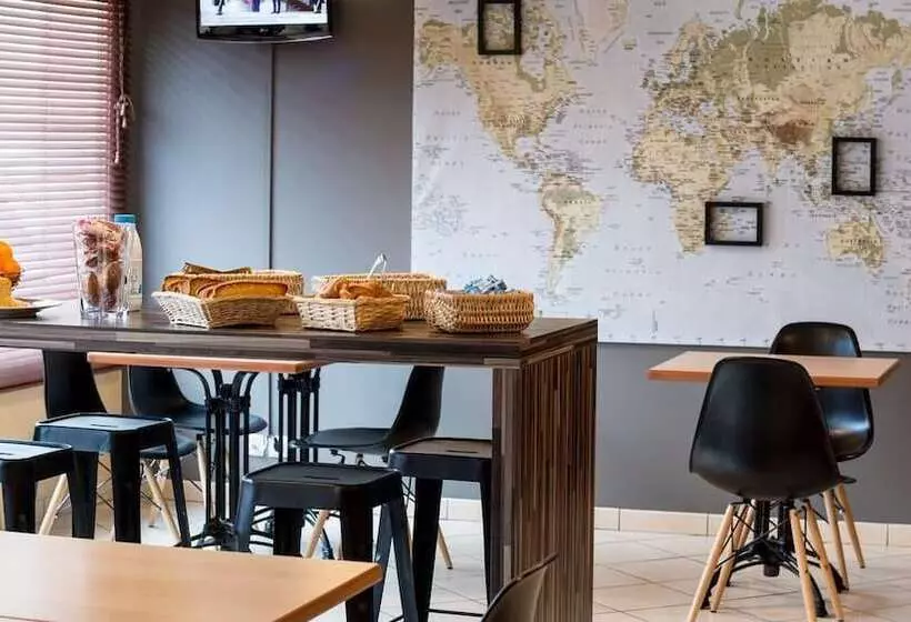 호텔 Hôtel First Rodez