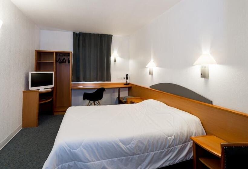 בית מלון כפרי Hôtel First Rodez