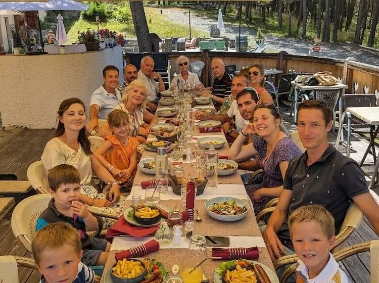 فندق Domaine De L Adoux