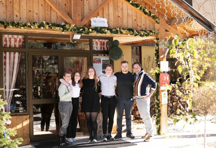 Отель Domaine De L Adoux