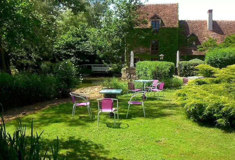 Отель Hôtel & Restaurant Le Moulin De Chaméron, The Originals Relais