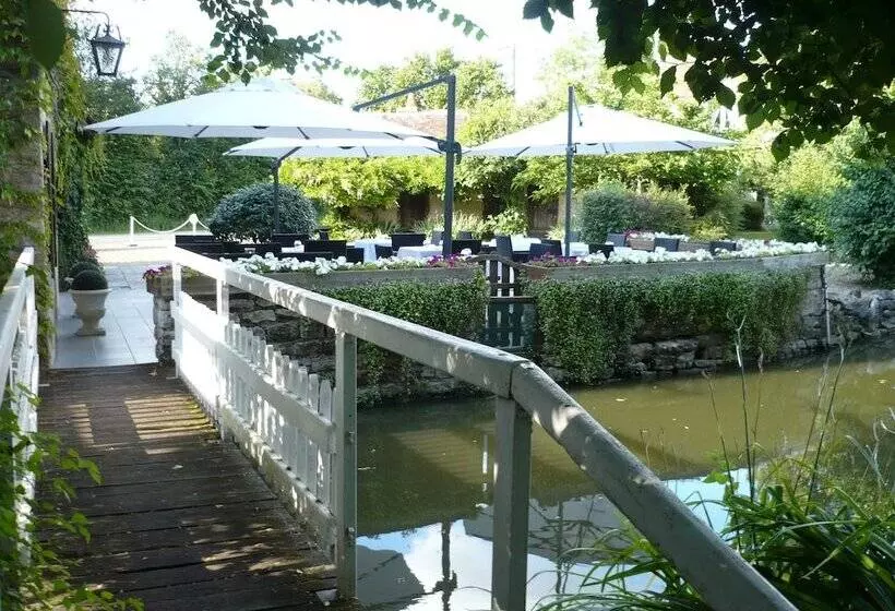 Отель Hôtel & Restaurant Le Moulin De Chaméron, The Originals Relais