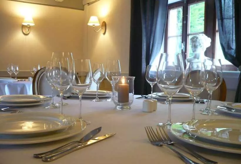 Отель Hôtel & Restaurant Le Moulin De Chaméron, The Originals Relais