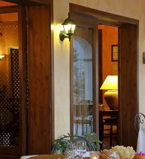 酒店 La Corte Rosada