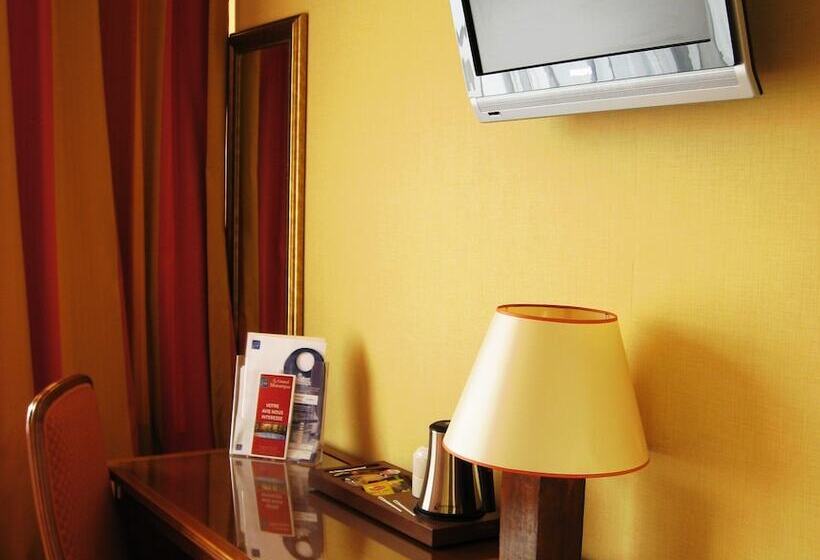 Отель Le Grand Monarque