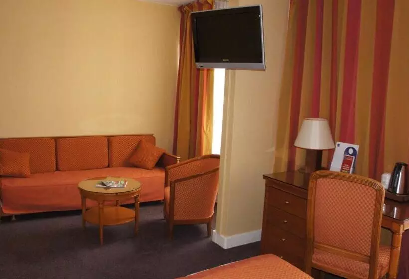 酒店 Le Grand Monarque