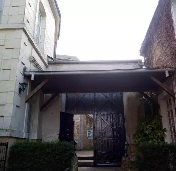 Hotel Hôtellerie De Charme Le Relais Cicero Hôtel Jardin Calme Verdure Centre