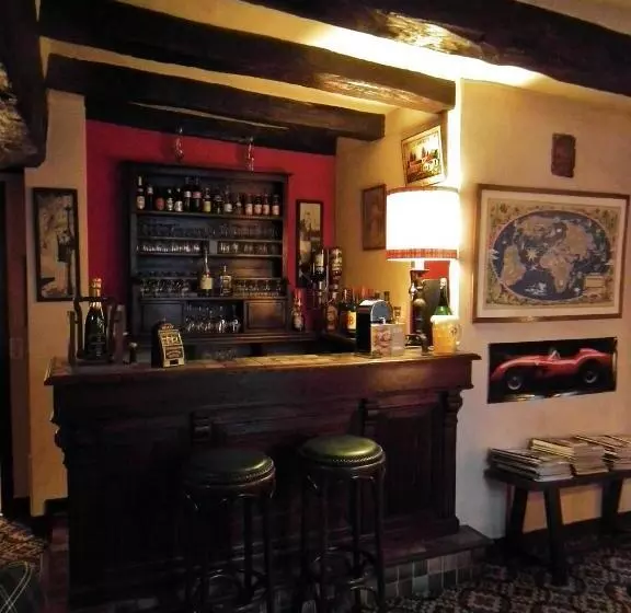 Hotel Hôtellerie De Charme Le Relais Cicero Hôtel Jardin Calme Verdure Centre