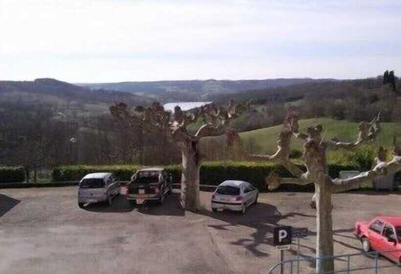 בית מלון כפרי Logis L Auberge Du Quercy Blanc