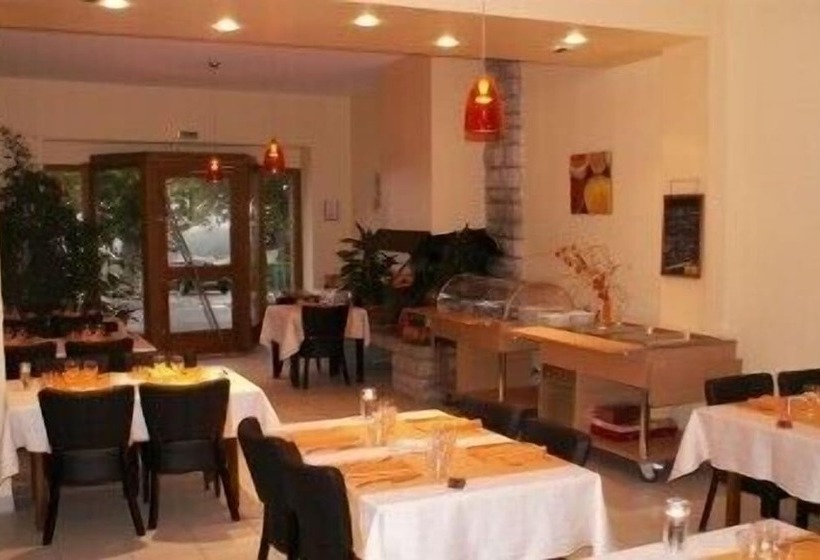 בית מלון כפרי Logis L Auberge Du Quercy Blanc